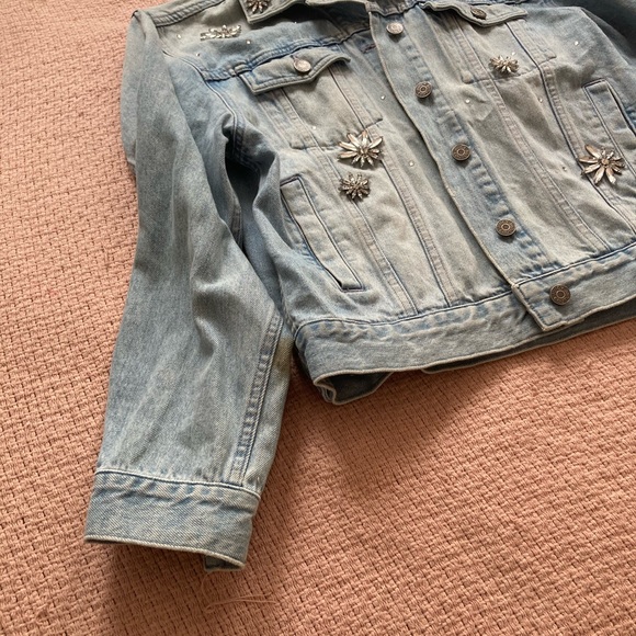 Jean jacket - Picture 3 of 14